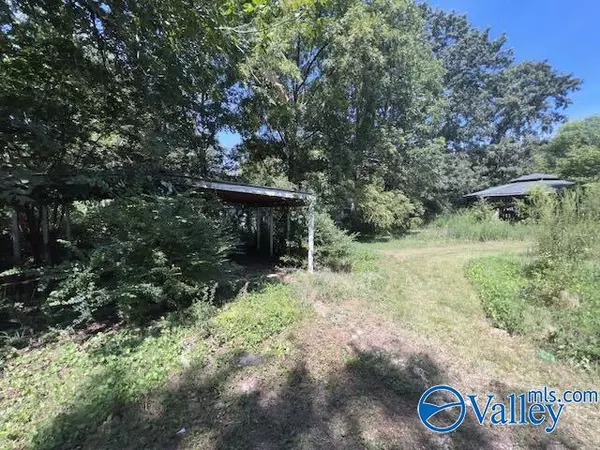 20528 Cox Road, Athens, AL 35611