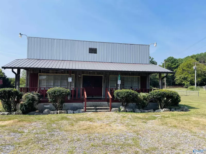 6161 County Road 33, Hollywood, AL 35752