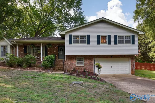 2502 Pentolope Drive SE, Huntsville, AL 35803