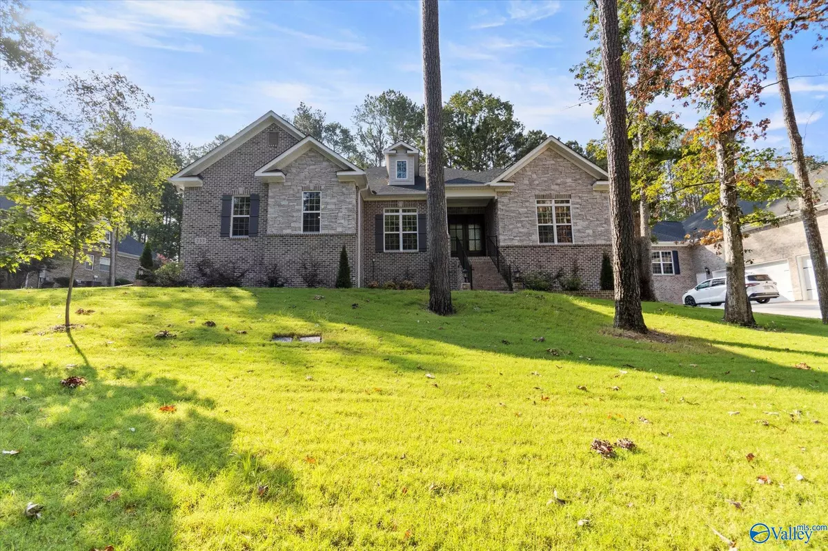 Cherokee Ridge, AL 35175,233 Woodmont Drive