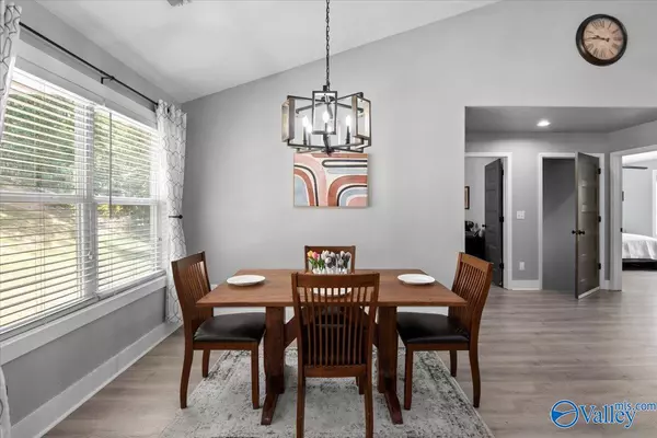 Hanceville, AL 35077,180 County Road 479