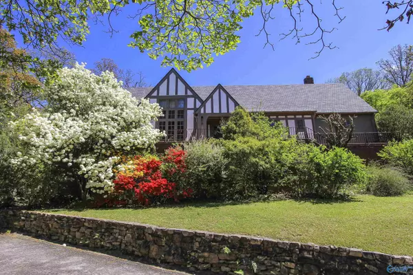 Anniston, AL 36207,33 Sunset Drive