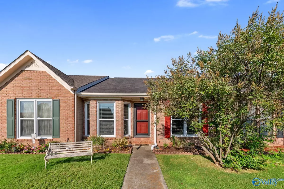 Decatur, AL 35601,2412 Chaucer Circle