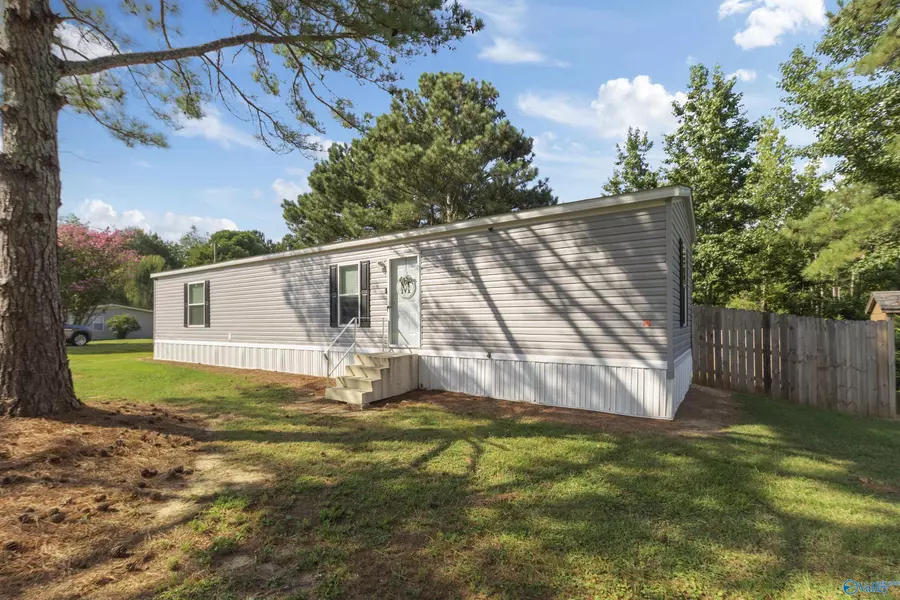 763 Junkins Road, Guntersville, AL 35976