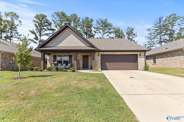 111 Waltrip Drive, Owens Cross Roads, AL 35763