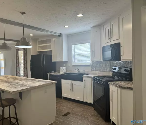 Town Creek, AL 35672,1314 County Road 265