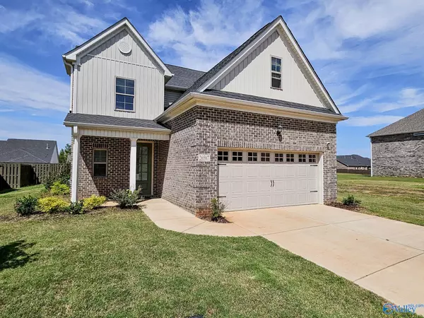 26567 Kyle Lane, Athens, AL 35613