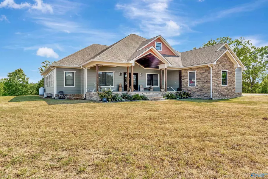 37599 John T Reid Pkwy, Stevenson, AL 35772