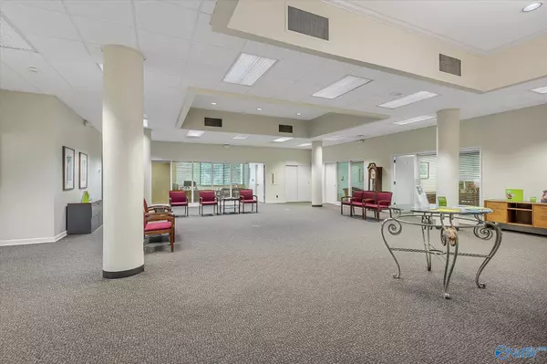 Scottsboro, AL 35768,510 E Laurel Street