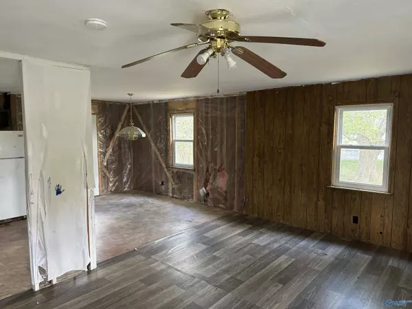 Holly Pond, AL 35083,577 County Road 1805