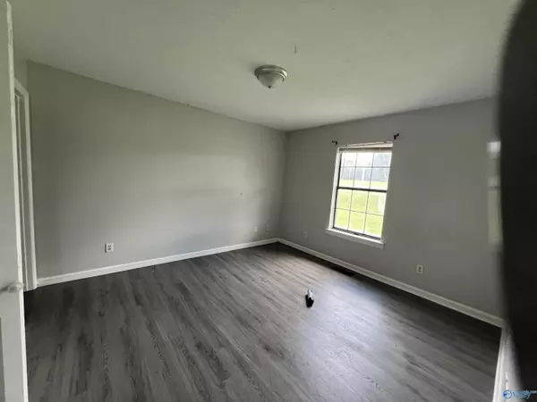 Eva, AL 35621,18 Gladys