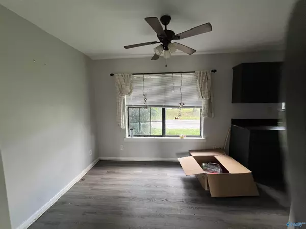 Eva, AL 35621,18 Gladys