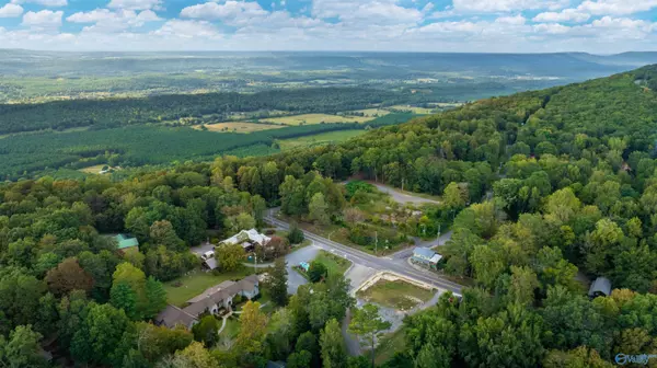 6081 Alabama Highway 117,  Mentone,  AL 35984