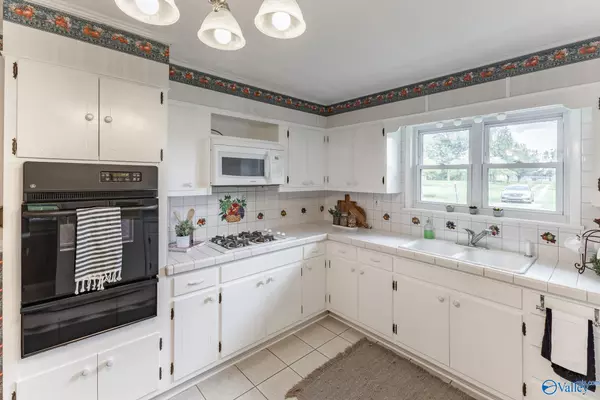 Eva, AL 35621,4225 E Highway 55