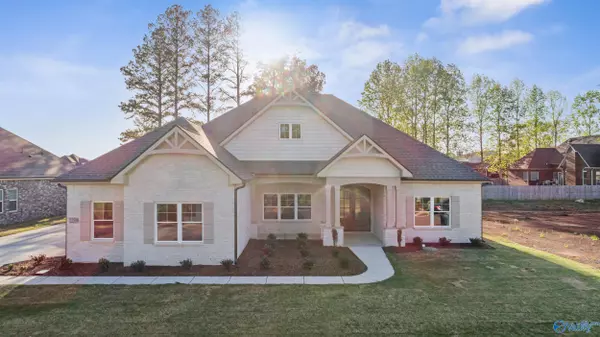 22509 Players Lane, Athens, AL 35613