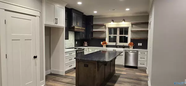 New Market, AL 35761,113 Narrow Lane