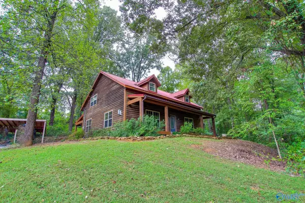 202 Ghost Hill Road, Trinity, AL 35673