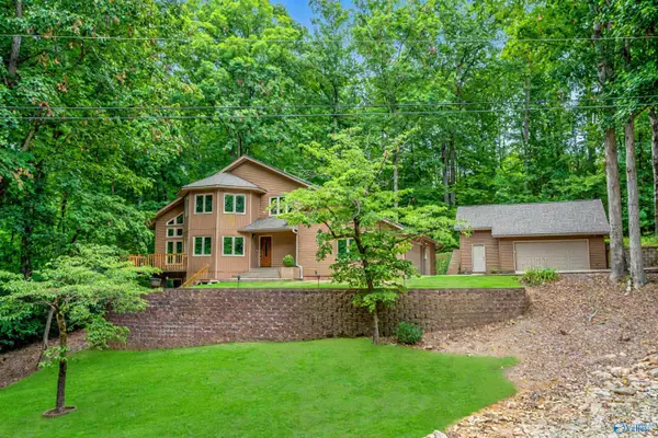 Trenton, GA 30752,171 Lake Hills Drive