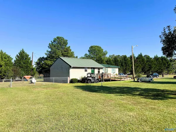 107 County Road 13, Centre, AL 35960