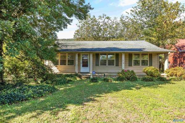 2074 Old Big Cove Road, Owens Cross Roads, AL 35763