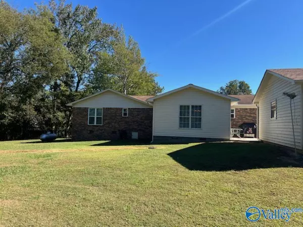 Eva, AL 35621,1523 Childers Road