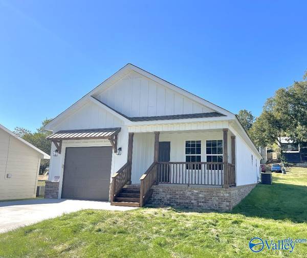 1312 Obrig Avenue, Guntersville, AL 35976