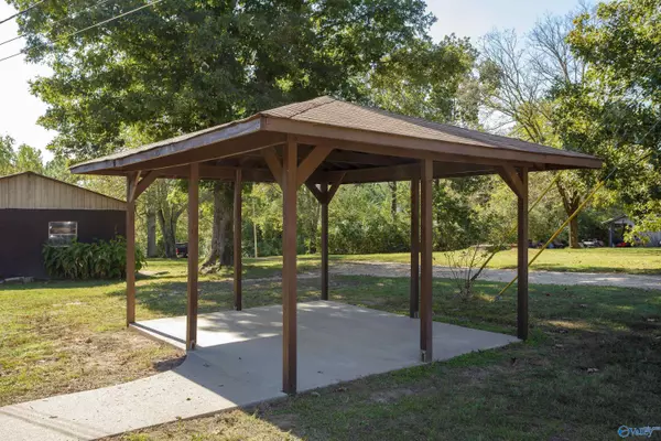 Collinwood, TN 38450,1344 Railroad Bed Road