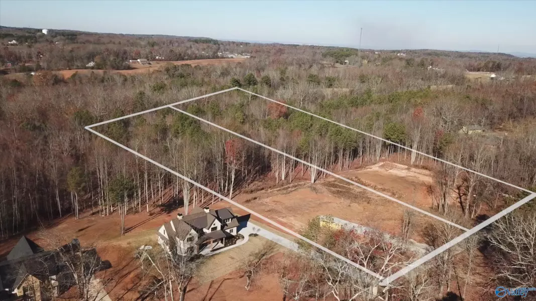 157 Pine Ridge Road, Laceys Spring, AL 35754