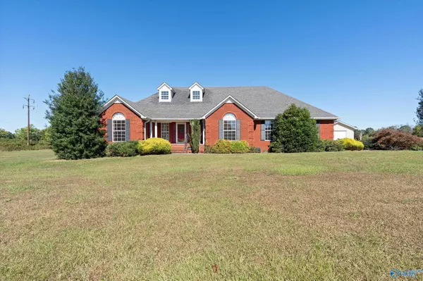 398 Santileon Lane, Rainsville, AL 35986