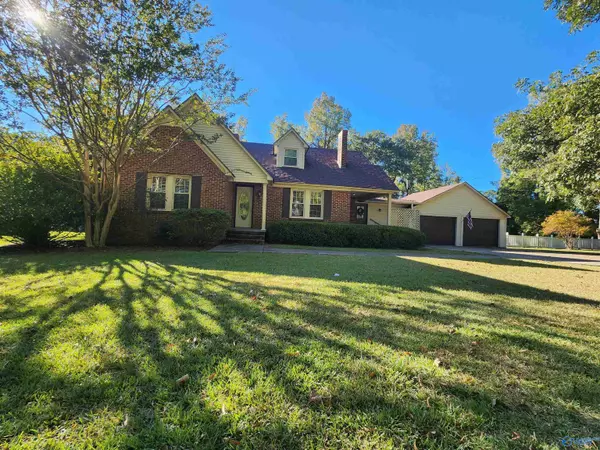 292 Lovers Lane, Hamilton, AL 35570