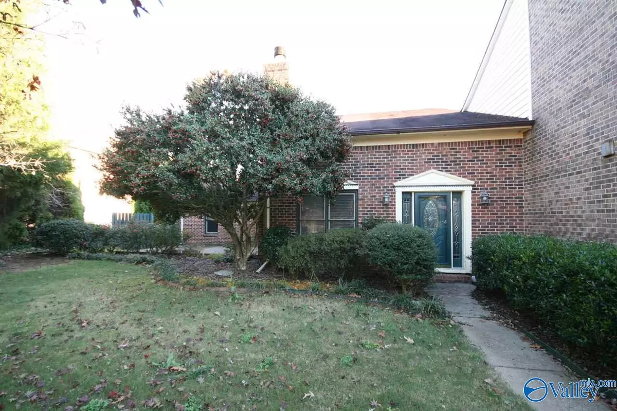 Madison, AL 35758,122 West Lake Circle