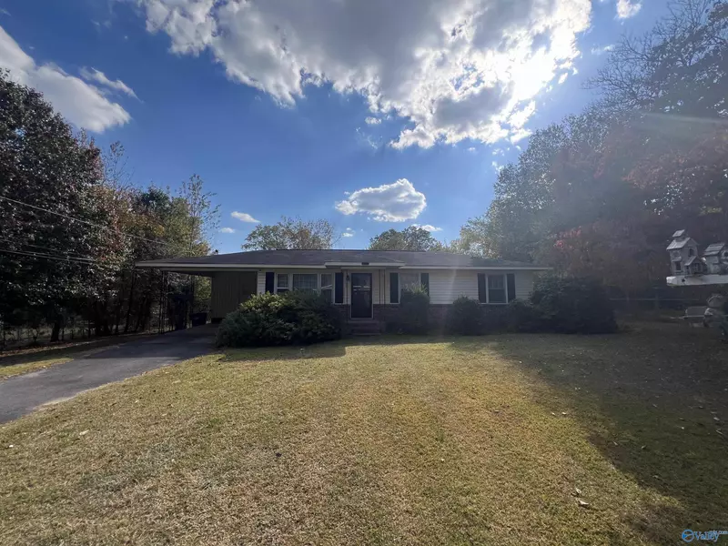 203 Meadowbrook Drive, Albertville, AL 35950