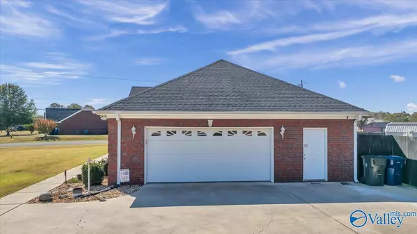 New Market, AL 35761,300 Eagle Ridge Drive