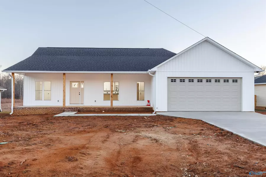 1489 Woods Cove Road, Scottsboro, AL 35769