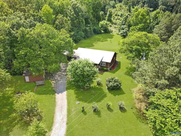 401 Worley Drive, Owens Cross Roads, AL 35763