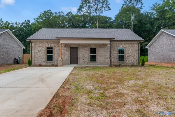 Athens, AL 35614,20477 Poff Lane