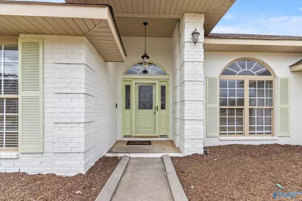 Madison, AL 35758,102 Bay Pointe Lane