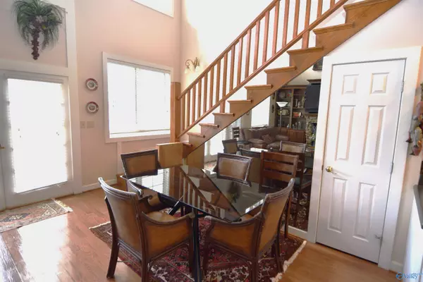 Guntersville, AL 35976,7036 Val Monte Drive #7036