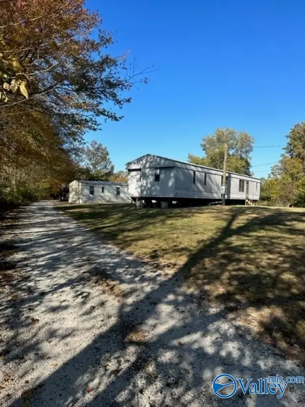 205 Water Tank Road, Union Grove, AL 35175