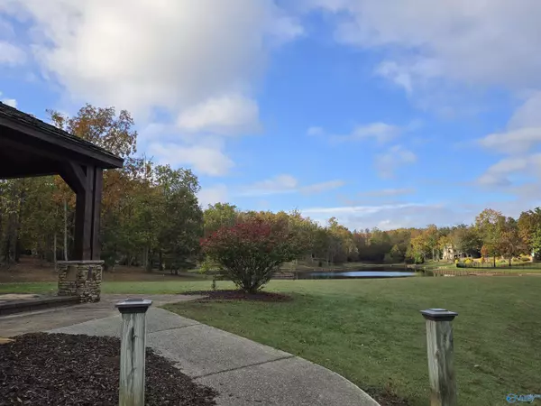 Huntsville, AL 35803,19 Winter Walk Way