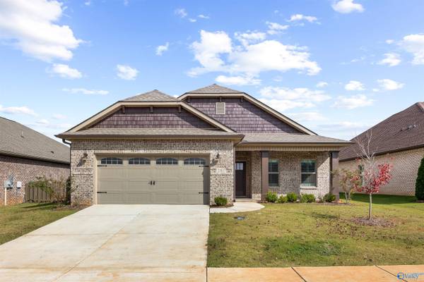 21837 Natures Cove Drive, Athens, AL 35613