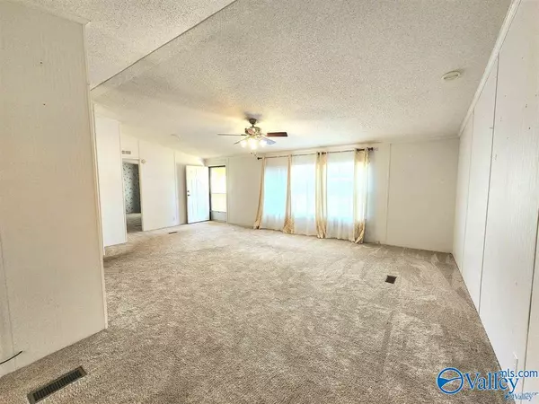 Union Grove, AL 35175,85 Grover Drive