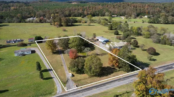 Valley Head, AL 35989,38907 US Hwy 11