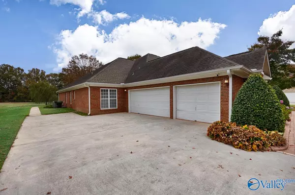 Owens Cross Roads, AL 35763,3023 Flint Mill Run