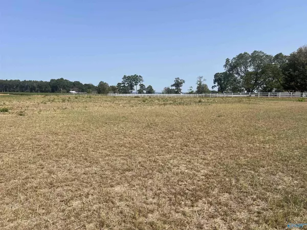 Centre, AL 35960,26-28 CJ Upton Cedar Bluff Road