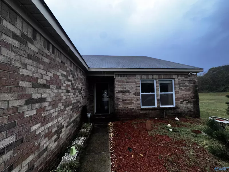 220 Ashbrook Circle, Harvest, AL 35749