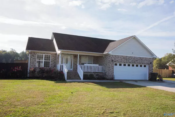 1672 Gant Road, Scottsboro, AL 35769