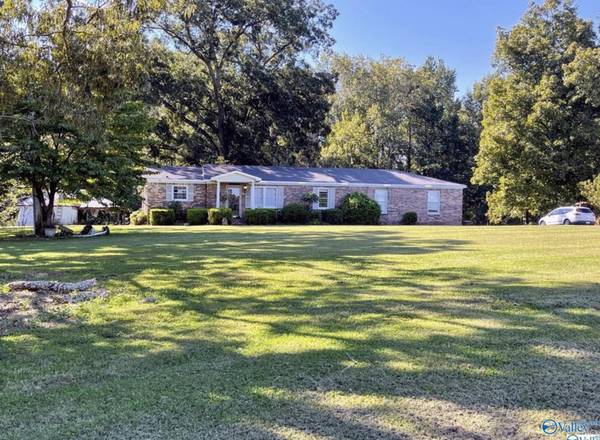 234 Widow Hornbuckle Road, New Market, AL 35761