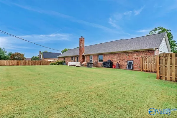 108 Whitfield Drive Athens, AL 35613