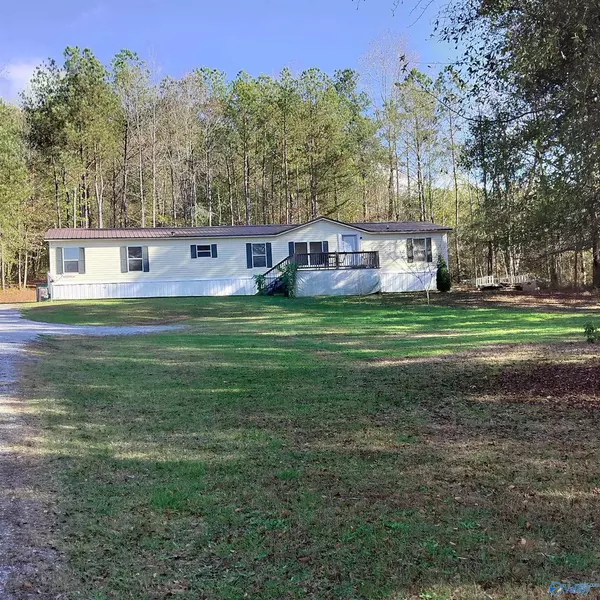 2413 Tabor Road, Gadsden, AL 35904